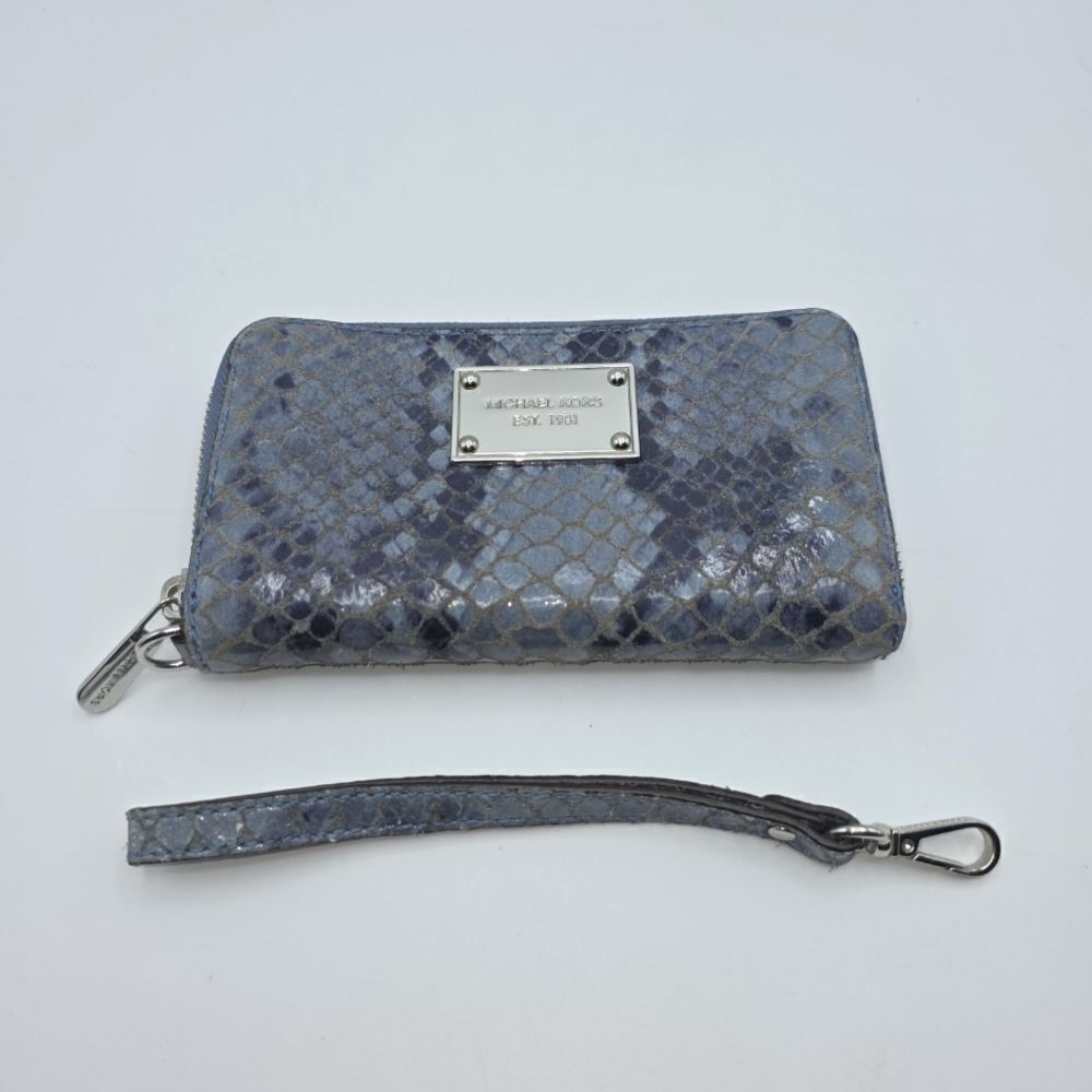 Michael Kors Bedford Blue Python Wallet - Picture 3 of 16